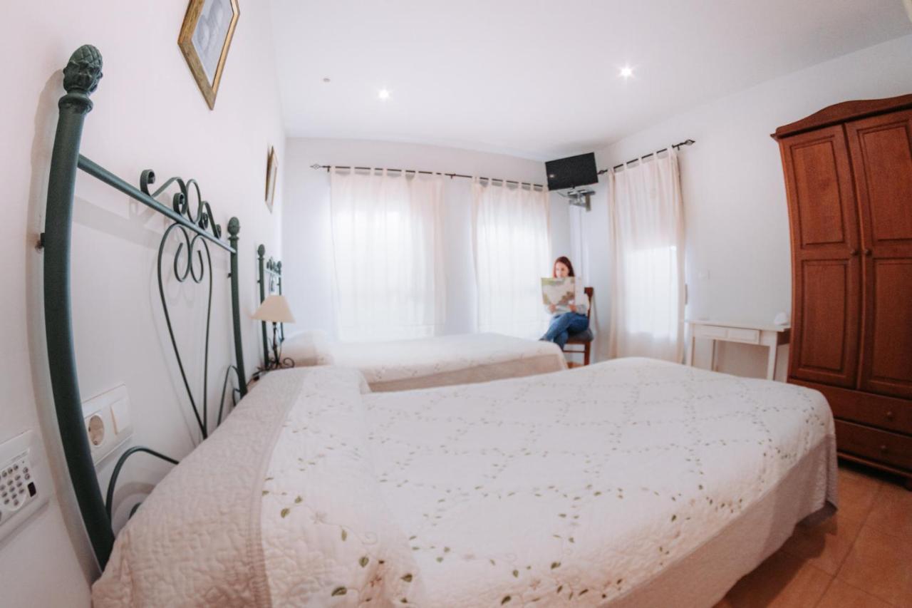 Hotel Delphos 모랄레하 외부 사진